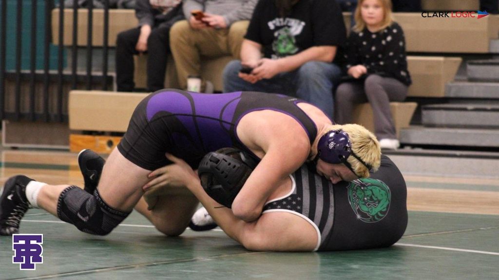 Three Rivers wrestlers go 4-1 at Freeland Invitational